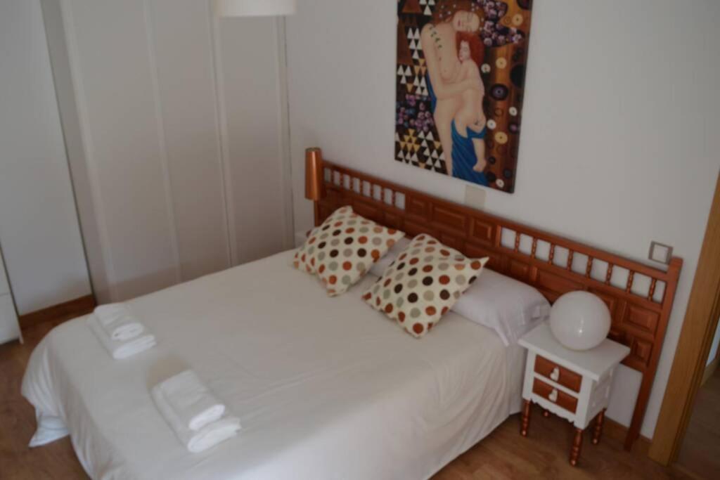 Apartamento turístico FARO DE LUNO San Vicente De La Barquera Exterior foto